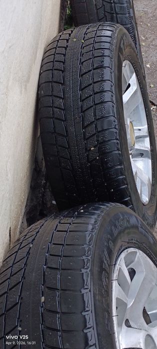 Продам диски 13 с резином