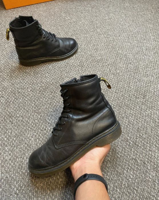 Bocanci Dr. Martens mărime 37