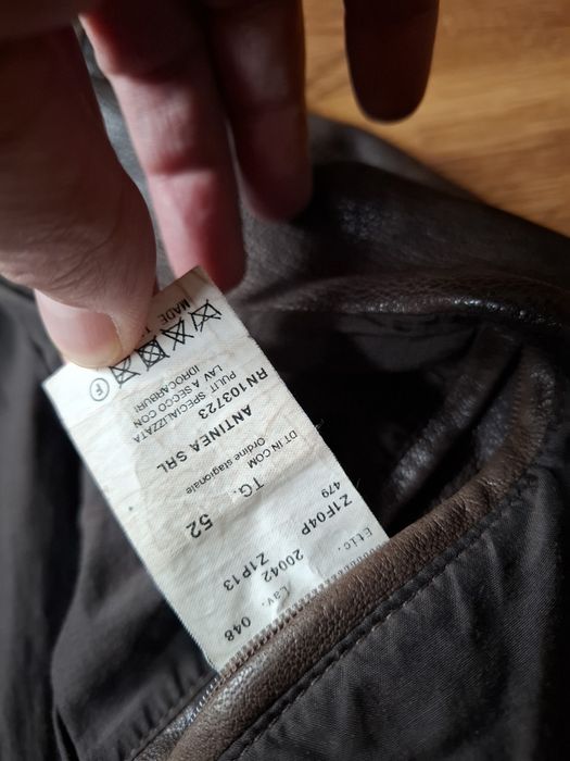 EMPORIO ARMANI мъжко кожено яке M размер.
