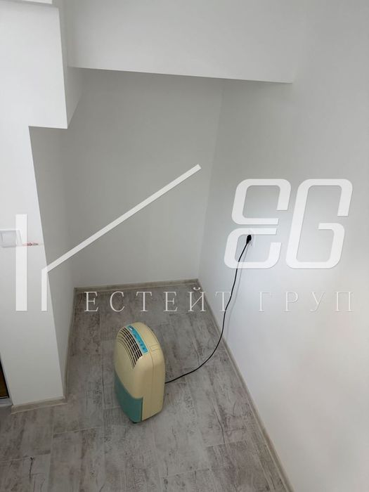 Офис в Варна-Зимно кино Тракия площ 22 цена 332