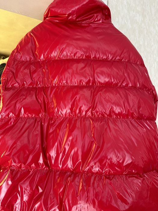 Яке Pinko без забележки