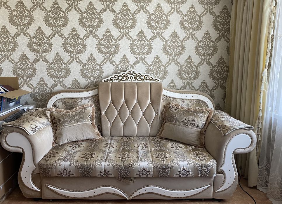 Продам диван комплект 3+2+1