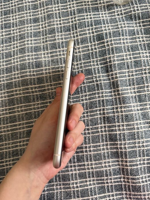 Продам iPhone 11 в хорошем состоянии