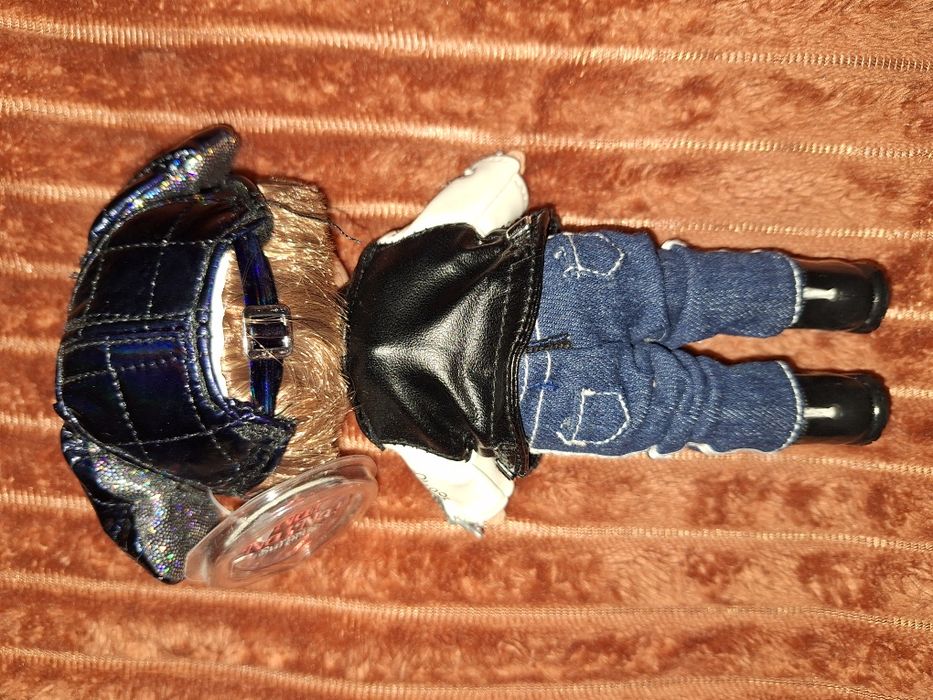 Na Na Na Surprise   от  MGA