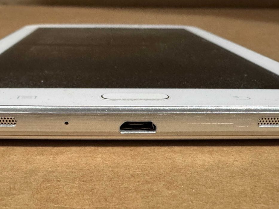 Таблет Samsung Galaxy tab 3