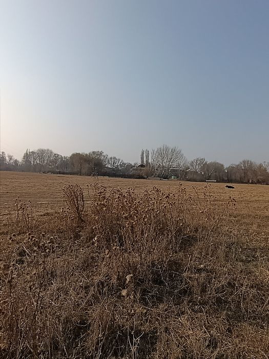 Продам участок с озером