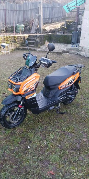 Vând Scuter Nou!
