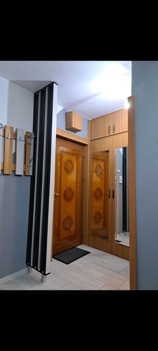 Închiriez garsoniera  in ploiești  zona Sud  /democrație