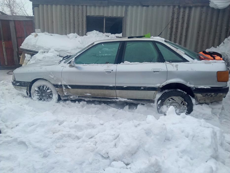Продам машину Ауди 80.