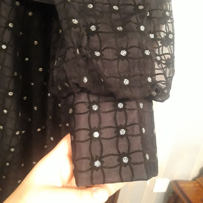 Oqshom libosi 160. 165 bo"ylilar uchun. 54 razmer. 1marta kiyilgani