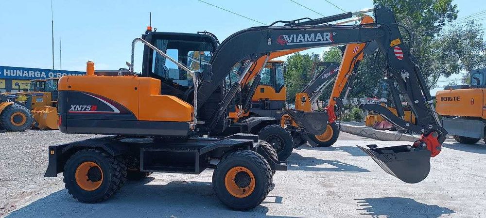 Колесный экскаватор VIAMAR XN-75В (двигатель Yanmar)