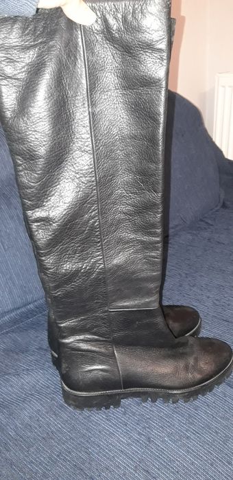 Cizme lungi  din piele