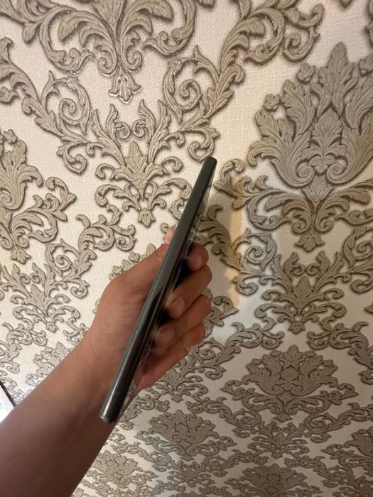 Продам самсунг 23 ультра 256 г / 12 рам