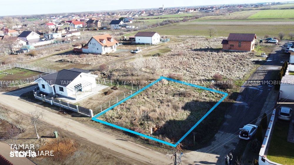 Teren Intravilan 500 mp pe Colț