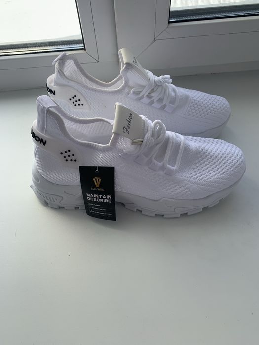 Кроссовки fashion