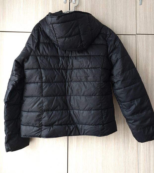 Ново дамско черно преходно яке  Pieces
Размер Л, но ще стане и на р