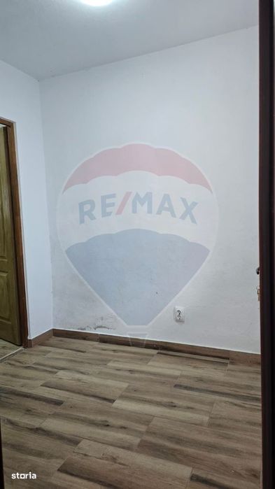 Casă  cu 2 camere de vânzare