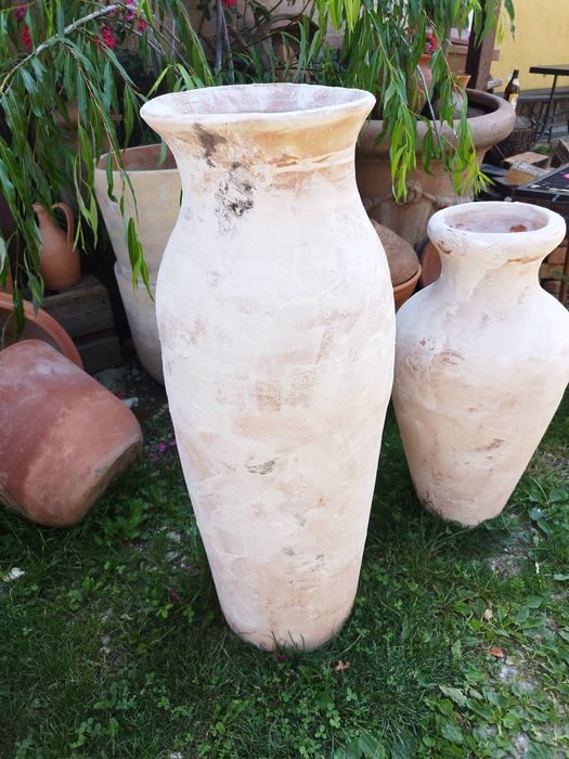 Vase ceramica  ghivece, amfore  .. citiți anuntul