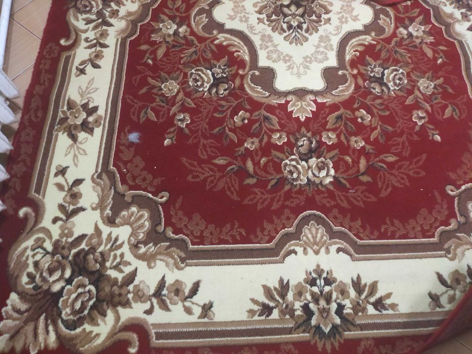 Продается ковёр 2*3