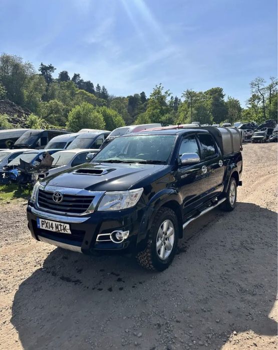 Dezmembrez Toyota Hilux 3.0 Invincible 2012-2016