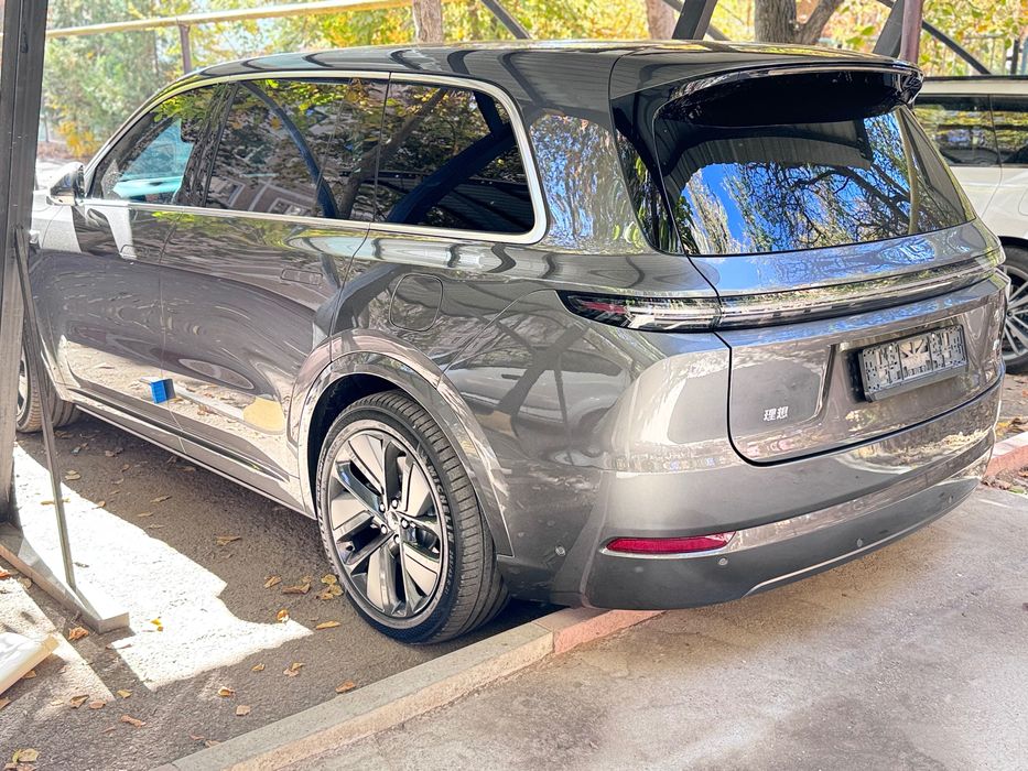 Lixiang L9 ultra 2024