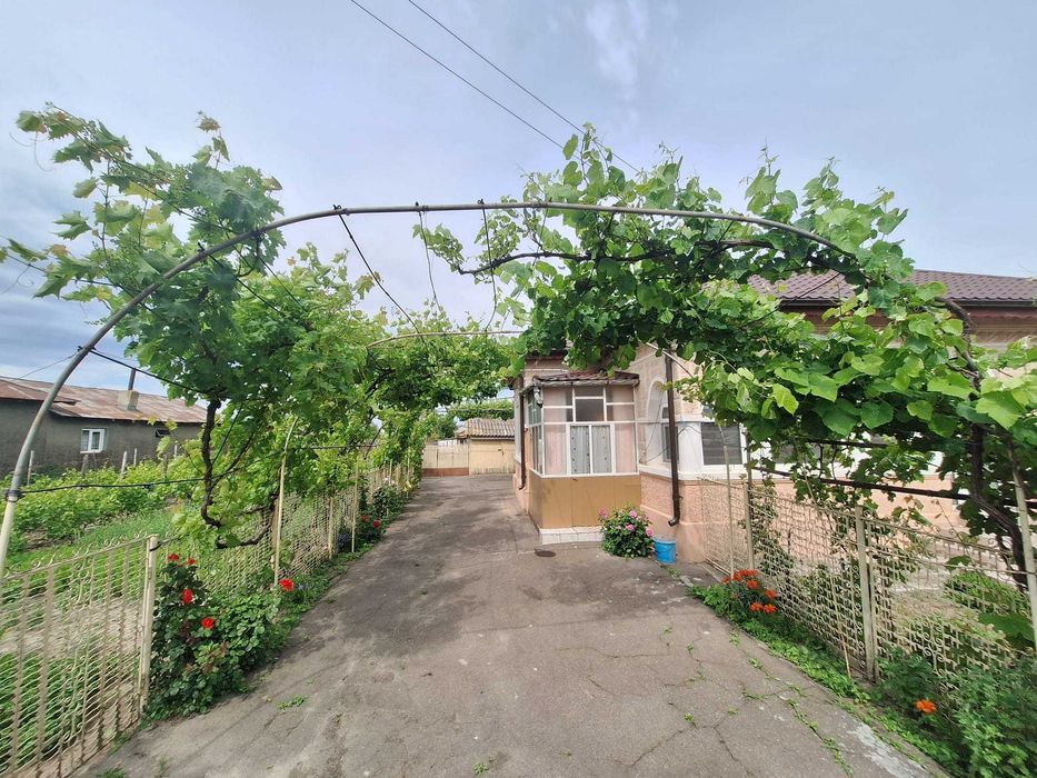 Vanzare casa Colibasi, Bz.