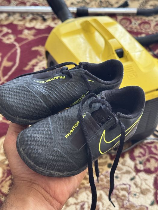 Продаю сороконожки Nike оригинал