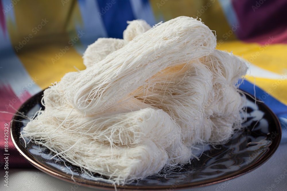 Pashmak ipak xolvasi. Shirin va sifatli mahsulot.