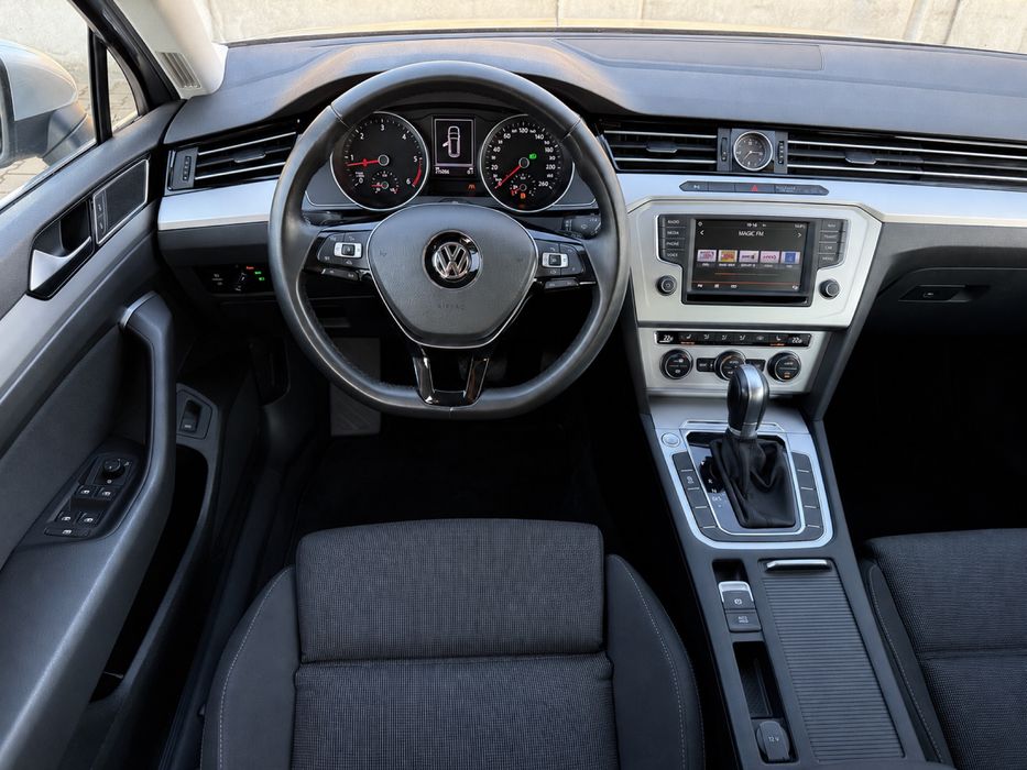 Vw Passat 2.0 150 Cp DSG•Faruri Metrix•Navi•Acc
