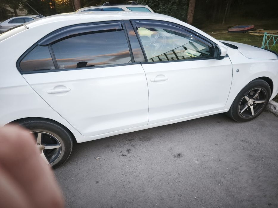 skoda rapid 2015