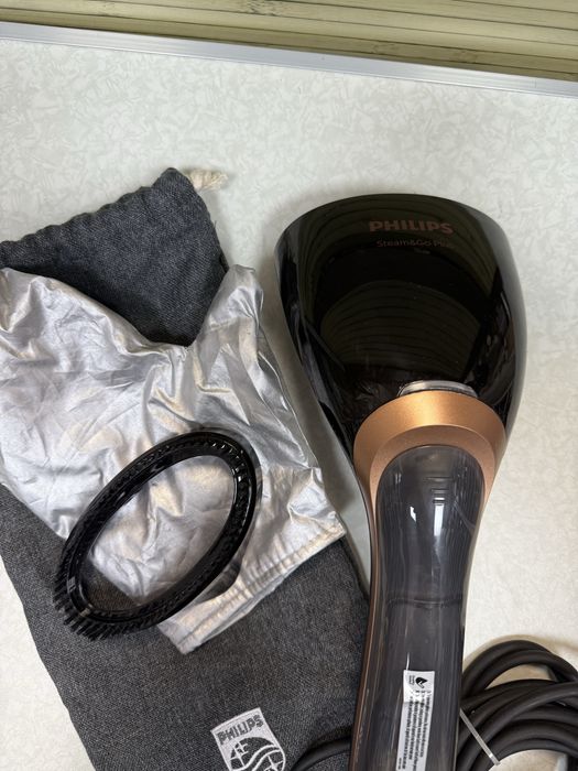 Уред за гладене с пара Philips