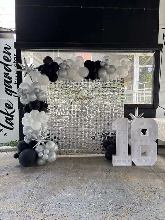 Arcada de baloane - de la 250 lei, aranjament cristelnita - 150 lei