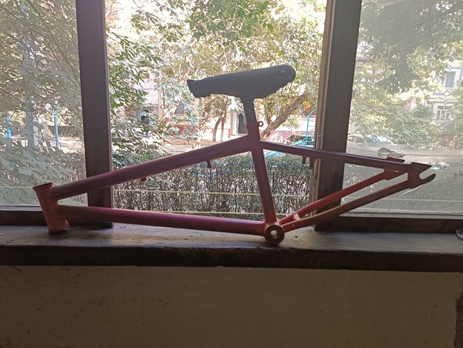 [Bmx рама-[HARO]