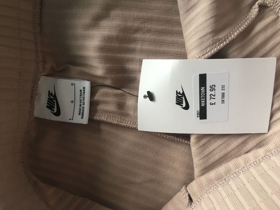 Дамски панталон Nike L размер