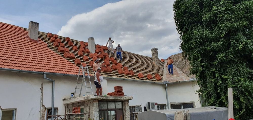 Echipă de meseriași cu experiență renovăm acoperișe