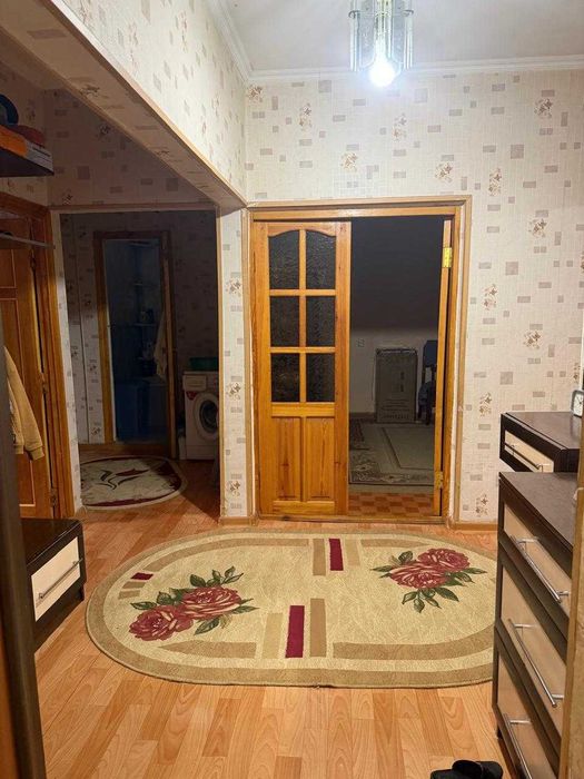 Продам 4-комнатную квартиру
