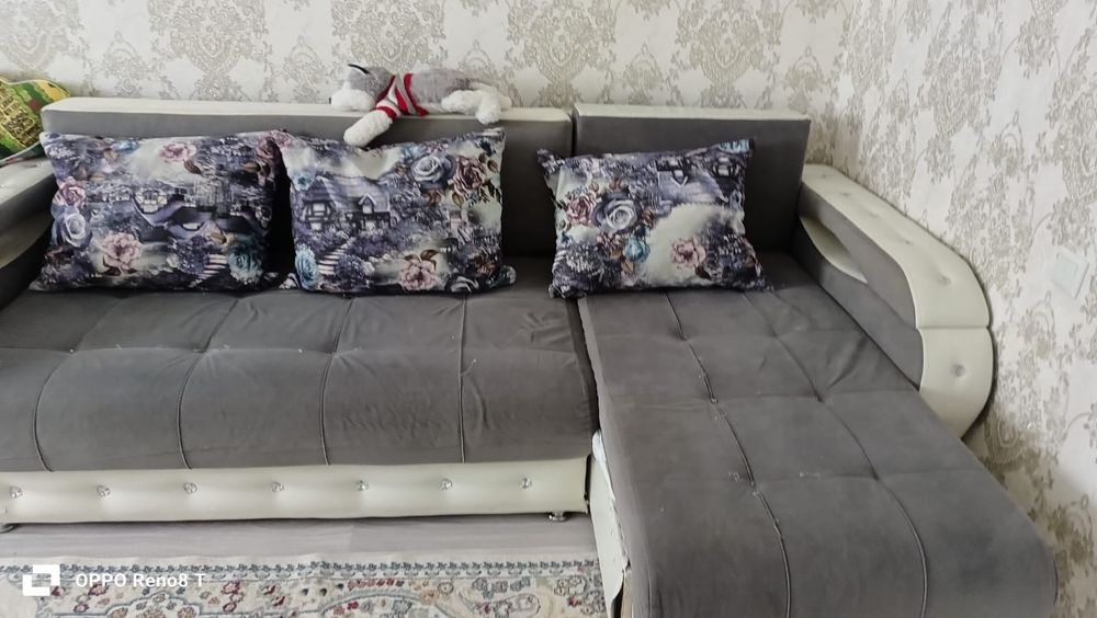 Продам диван с креслом