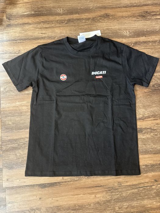Тениска на supreme