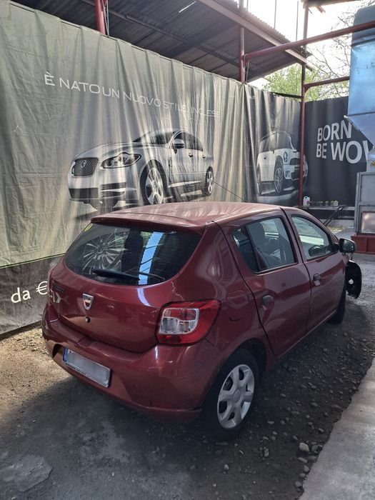 Dacia Sandero 1.2 Benzină, 2016, 17.000 km REALI – avariată, ideală pentru reparație sau dezmembrări