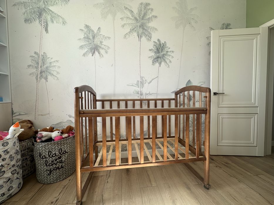 Кровать-манеж детская