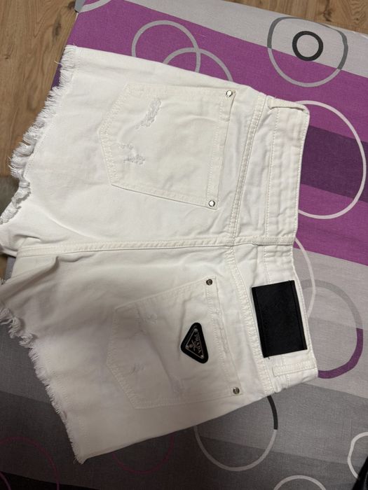 Prada къси гащи бели