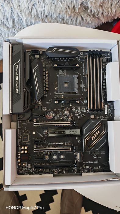 Placa de baza MSI x370