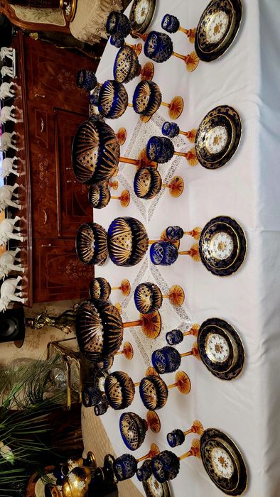 Богемия. Хрусталь. Набор шикарных вазочек фужеров и рюмок. Дёшево !