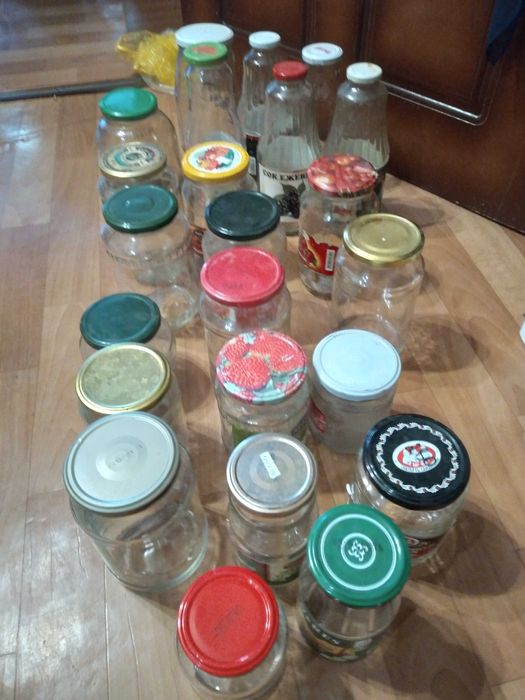 Банки с крышками