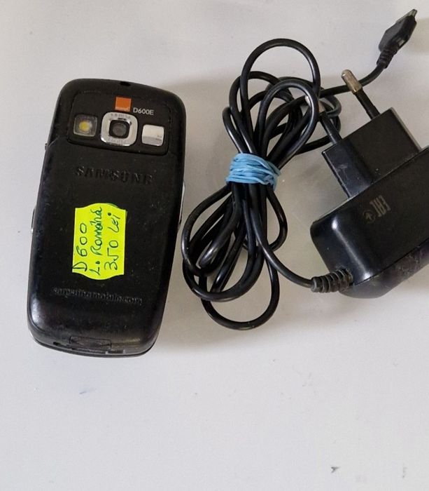 Telefon Samsung D600 cu încărcător original