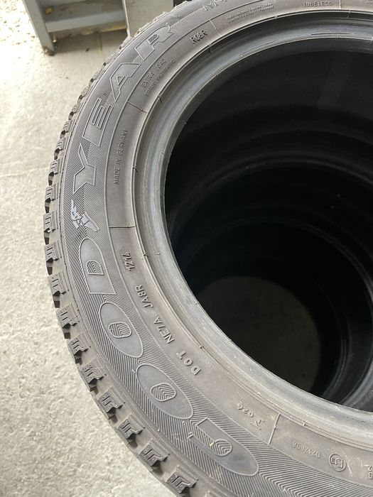 235/55/17 GOOD YEAR 4бр. 5-6.5мм