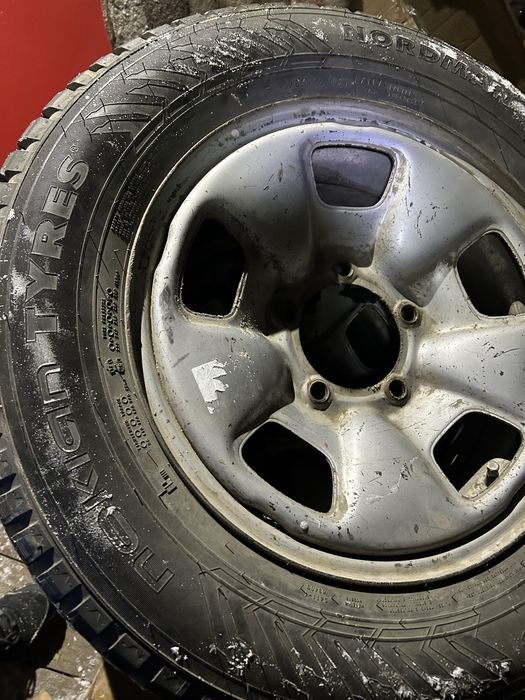 Диски с резиной СУЗУКИ, УАЗ