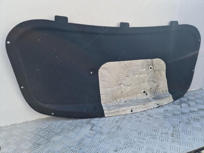 Capitonaj capota motor Opel Astra J facelift