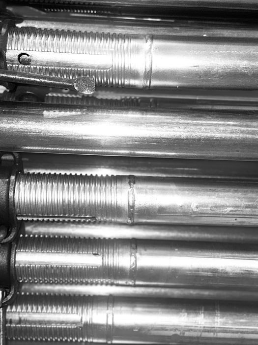 Оцинкованная телескопическая стойка 3.7м