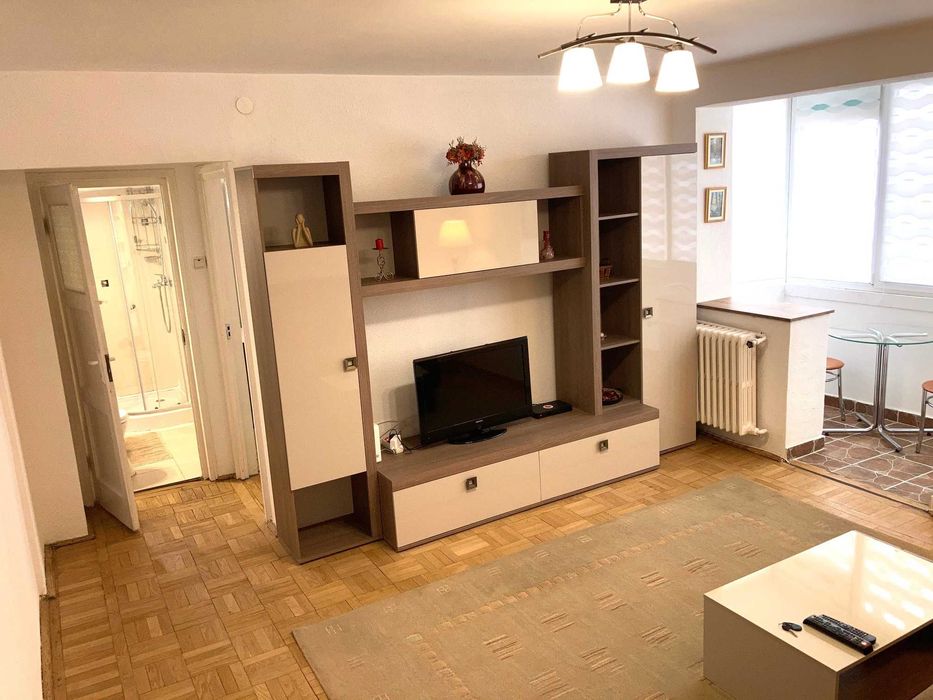 Piata Amzei / Calea Victoriei – 5 min. pana la Metrou Piata Romana